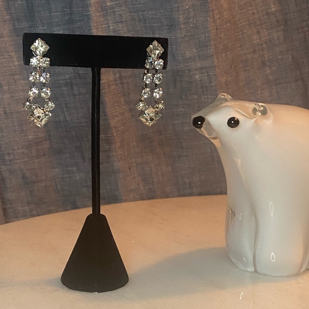 Vintage Art Deco Style Rhinestone Drop Earrings 1.5” Silver Tone Screw‎ Back 7g